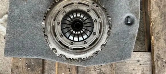 Skoda Octavia Mk4 Clutch set kit 05l141015g 05l105266f