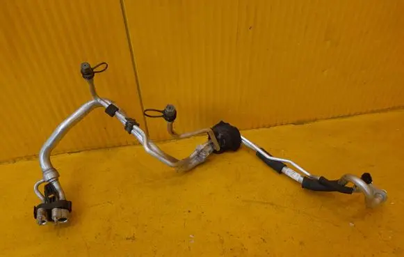 Land Rover Evoque I Air conditioning (A/C) pipe/hose GJ3219A834AF