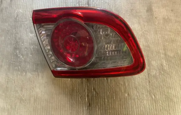 Hyundai Santa Fe Tailgate rear/tail lights 924052B5