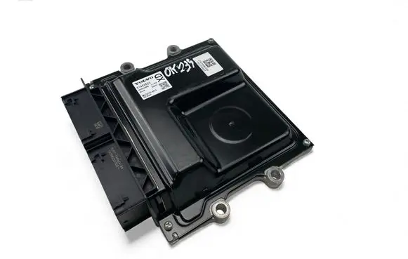 Volvo V40 Engine control unit/module ECU 31452623
