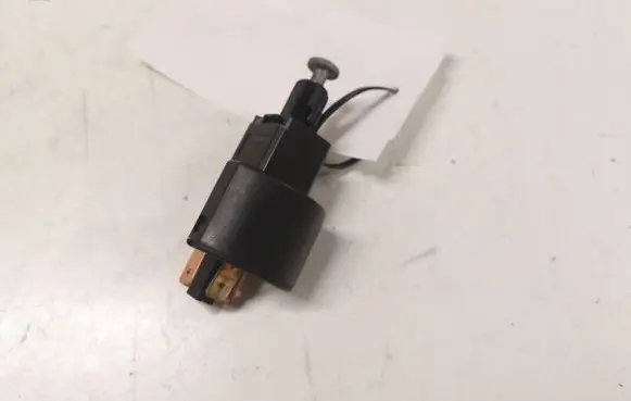 Opel Zafira A Brake pedal sensor switch 09132299 09175172 09175185
