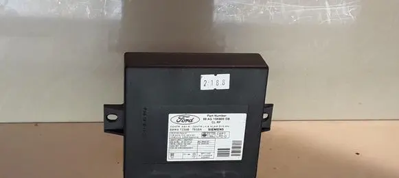 Ford Focus Comfort/convenience module 98AG15K600DB 5WK47230BT83SA