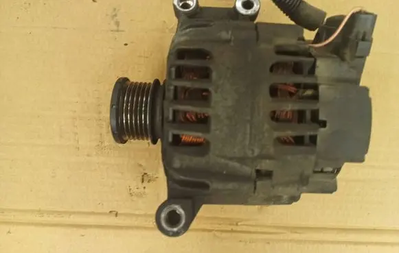 Peugeot 5008 Generator/alternator 9666998080