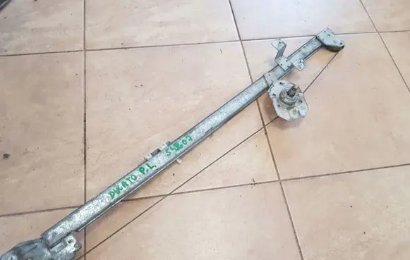 Fiat Ducato Front door manual window regulator 