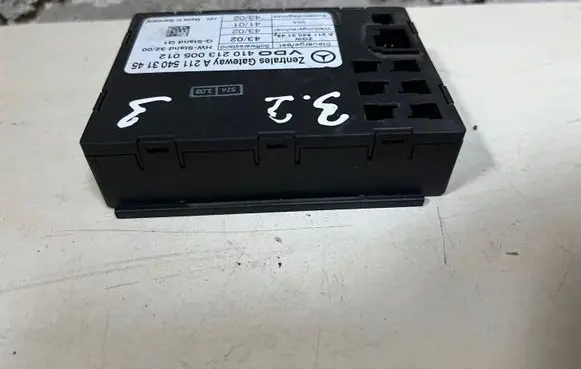 Mercedes-Benz E W211 Gateway control module A2115403145