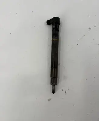 SsangYong Tivoli Fuel injector A6730170021 28387604