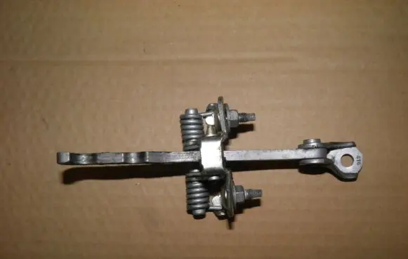 Opel Movano B Front door check strap stopper