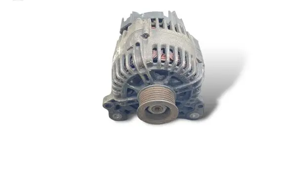 Volkswagen Golf V Generator/alternator 03C903023B