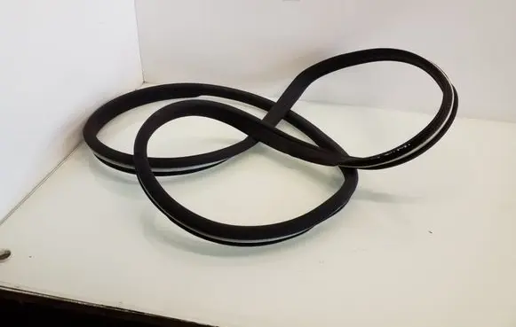Mercedes-Benz S W220 Front door rubber seal