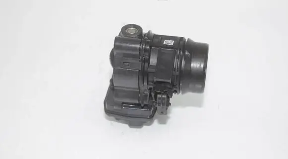 BMW X3 F25 Throttle valve 8512452 13548512452 8511339