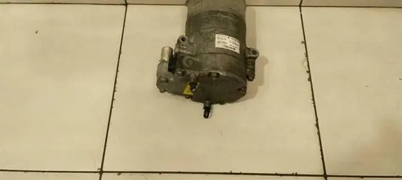 Mercedes-Benz C W205 Air conditioning (A/C) compressor (pump) A0008301901