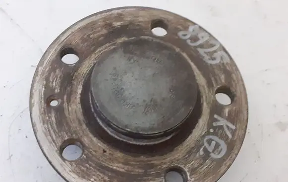 Audi A5 8T 8F Rear wheel hub HC78K0501249 8K0501249