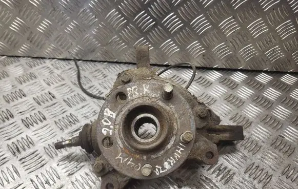Front wheel hub