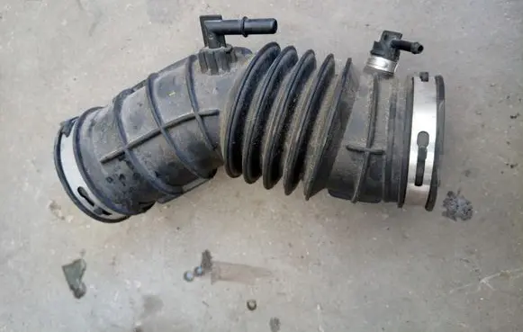 Ford Kuga II Air intake hose/pipe F1F19R504AB