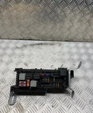 Mercedes-Benz E W212 Fuse box set 1670658