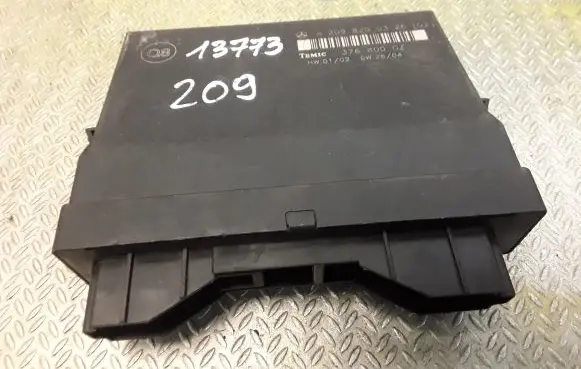 Mercedes-Benz CLK A209 C209 Central body control module 2098200326 A2098200326