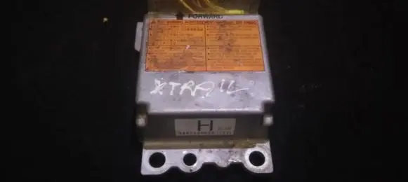 Nissan X-Trail T30 Airbag control unit/module 988209h600 011225