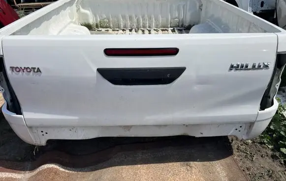 Toyota Hilux VIII Tailgate/trunk/boot lid BURTAHILUXSULIK1