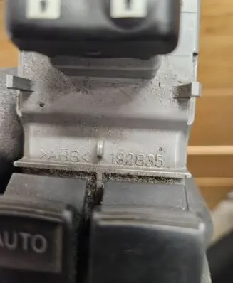 Toyota Auris 150 Electric window control switch 192835