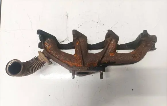 Nissan Primera Exhaust manifold