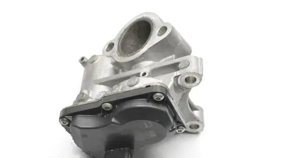 Nissan X-Trail T32 EGR valve 147100789R