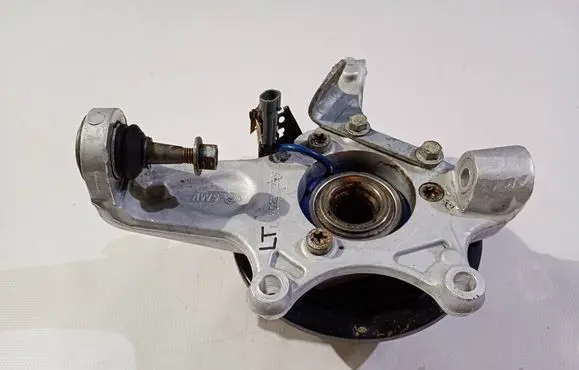 Chevrolet Corvette C5 Rear wheel hub spindle/knuckle 10237239