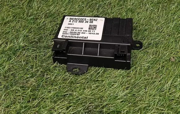 Mercedes-Benz C W204 Fuel injection pump control unit/module A2129003408 5WK11555FBF