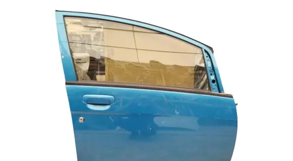 Mitsubishi i-MiEV Front door