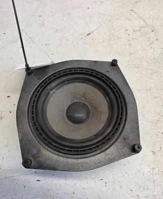 Audi 100 S4 C4 Front door speaker 443035412A