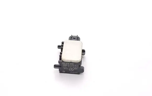 Mercedes-Benz ML W164 Airbag deployment crash/impact sensor A0038202826 150408 404453