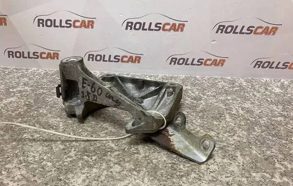 BMW 5 E60 E61 Engine mounting bracket 22116761117