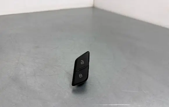 Audi Q7 4M Central locking switch button 4M1962107
