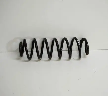 Volkswagen Golf VII Rear coil spring