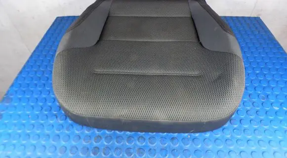 Volkswagen Golf VII Seat trim CART5G0881405 5G0881405
