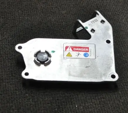 Volkswagen Jetta VI Other engine bay part 5C0901109C