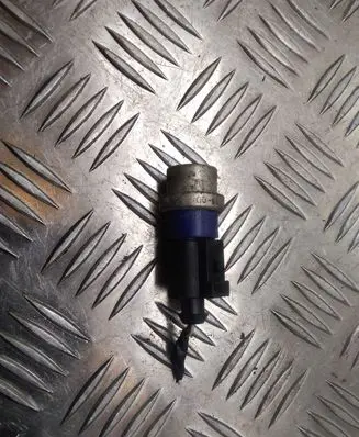 Coolant temperature sensor