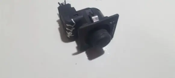 Land Rover Discovery Wing mirror switch amr2498 16099