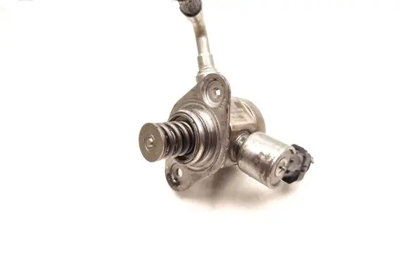 Ford Focus Fuel injection high pressure pump CM5G-9D376-GA
