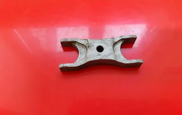 Skoda Superb B6 (3T) Fuel Injector clamp holder 03L216A