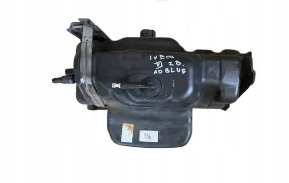 Iveco Daily 6th gen AdBlue liquid reservoir 5802823933