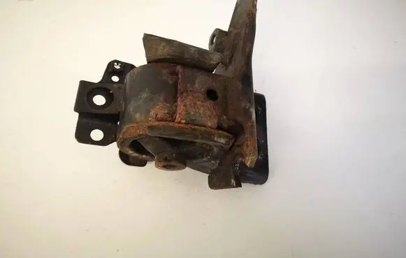 Toyota Corolla Verso AR10 Engine mount bracket 