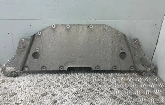 BMW i3 Engine splash shield/under tray 6858282 31106858282