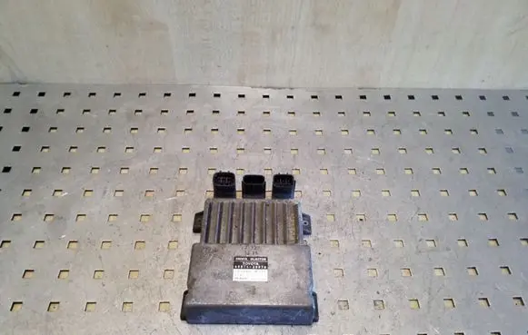 Toyota Auris 150 Fuel injection control unit/module 8987120070 1310001371