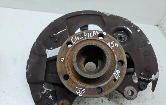 Citroen C4 II Picasso Front wheel hub