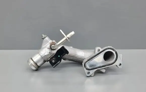 Honda Civic IX Engine coolant pipe/hose RZ0