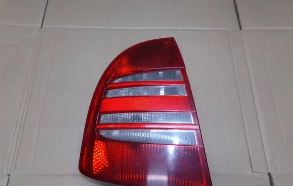 Skoda Superb B5 (3U) Rear/tail lights 