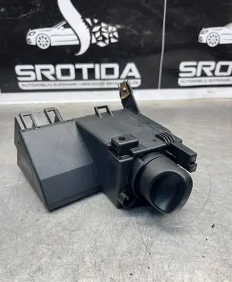 Mercedes-Benz E W210 Light switch 2105450104