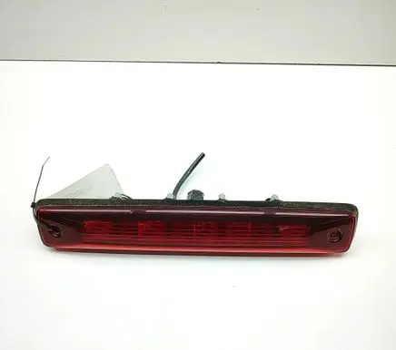 Isuzu D-Max Third/center stoplight 8982556552