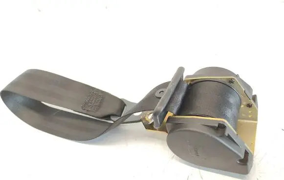 Peugeot 605 Rear seatbelt 042919 221298