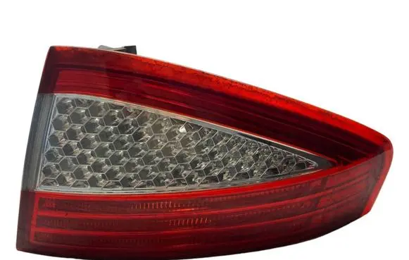Ford Mondeo MK IV Rear/tail lights 7S7113404A